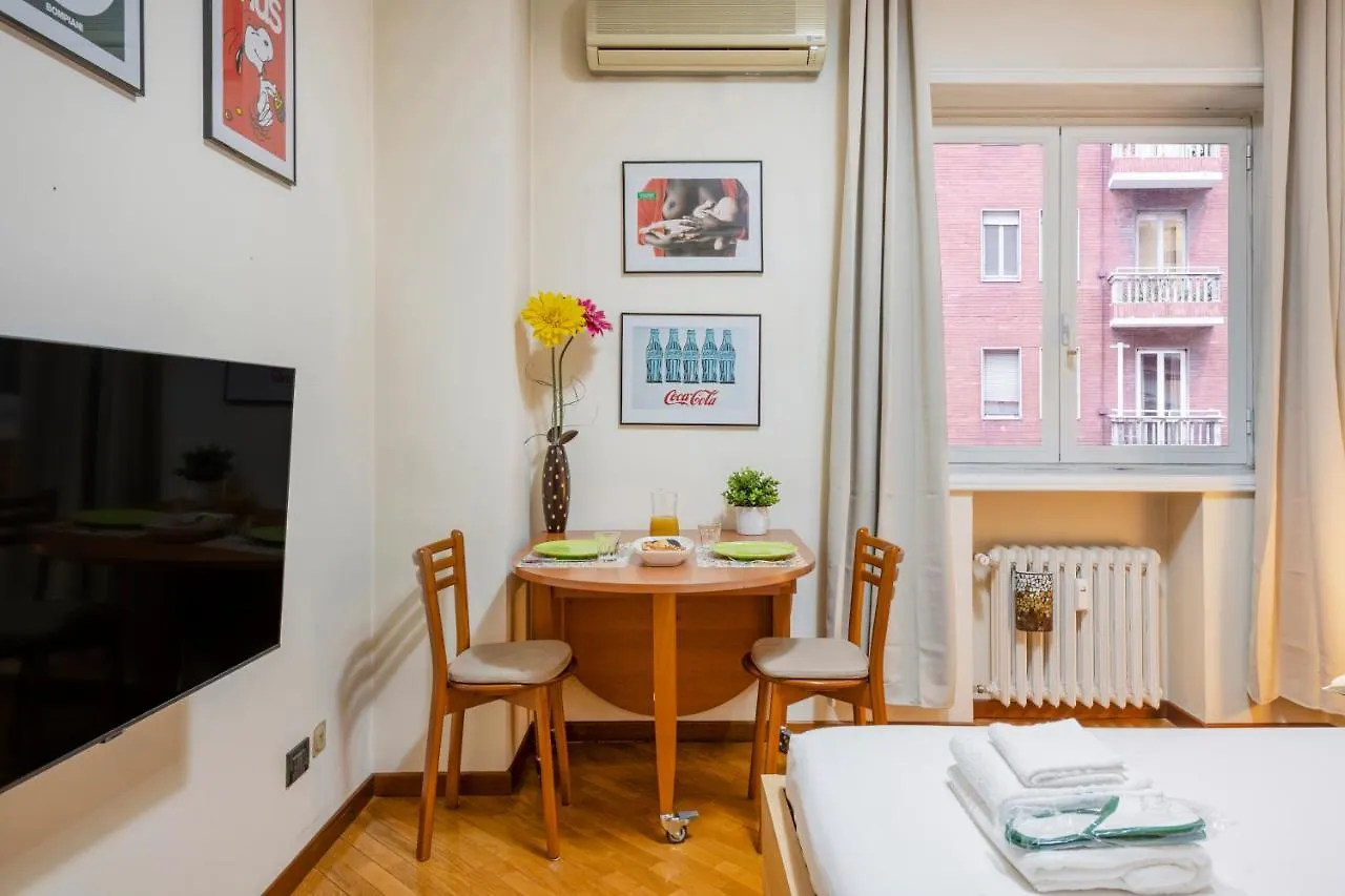 Mussi, 10 - La Tua Casa A Milano Apartment 0*, Milan